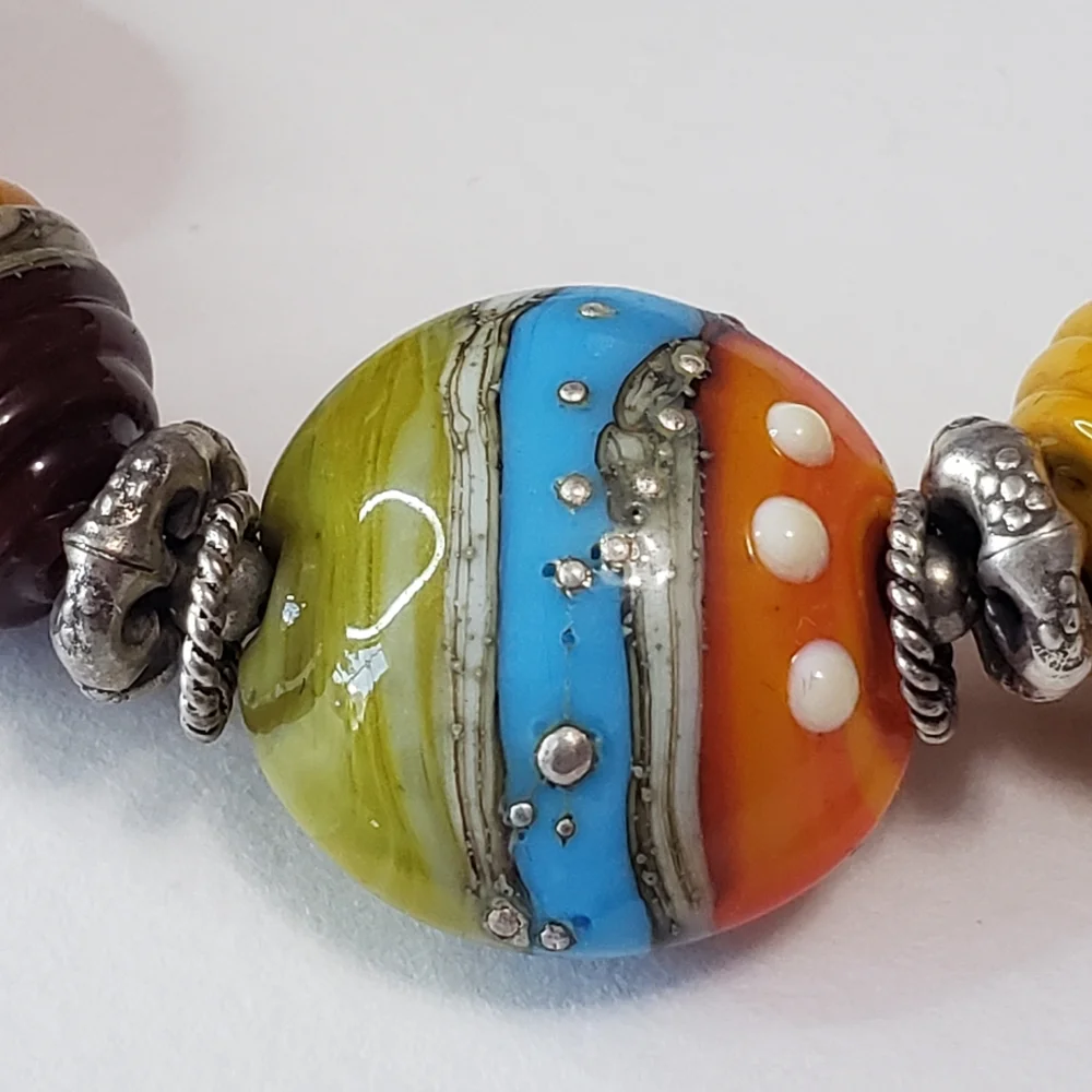 Baker's Design Ceramic silvered drops Beaded Bracelet With Toggle Clasp - Picture 9 of 11